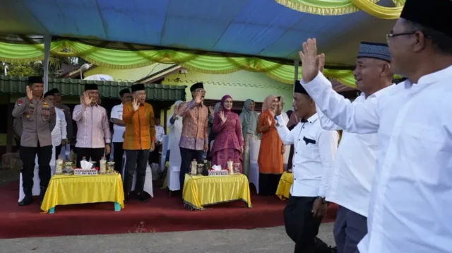 Ribuan Warga Tumpah Ruah Saksikan Pawai Ta’aruf MTQ ke-58 Tapanuli Selatan